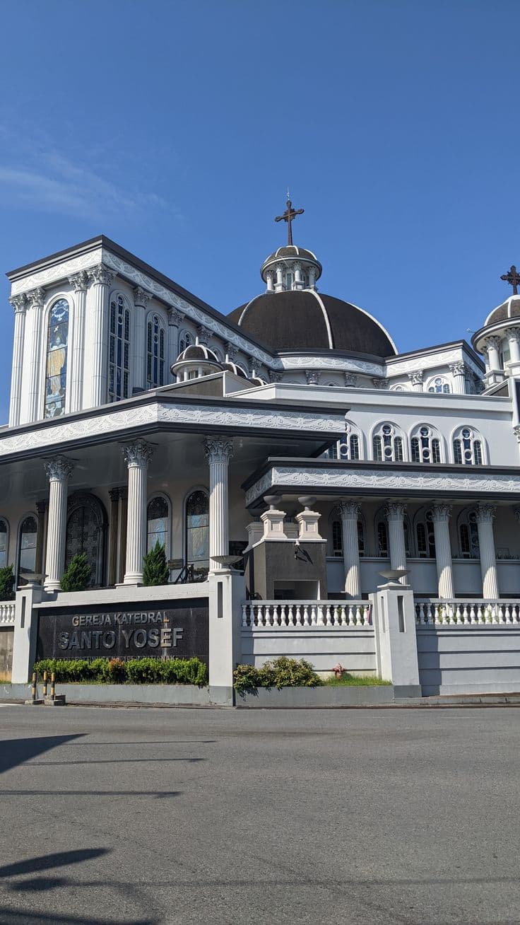 Gereja Katedral Santo Yosef